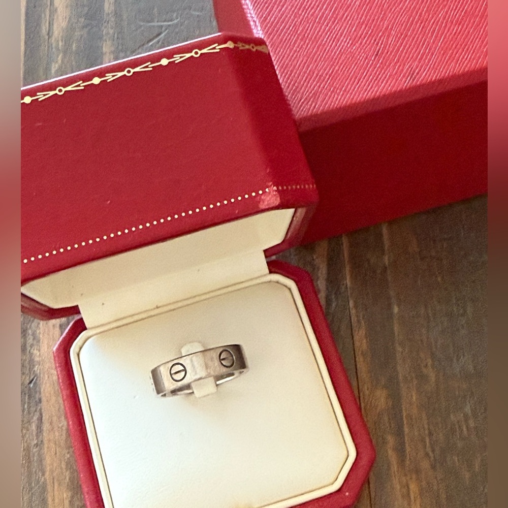 Cartier love ring white gold